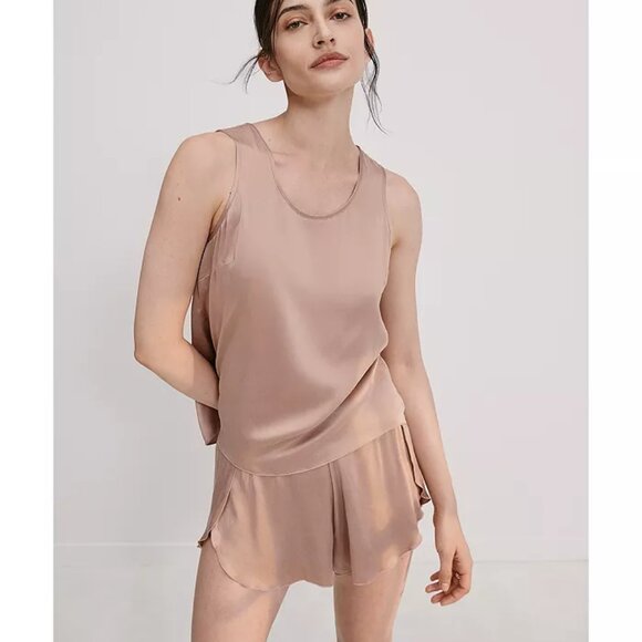 lunya Other - Lunya Washable Silk Tulip Back Set - Tan